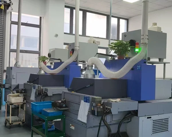 Swiss-type lathe workshop at LINMI Precision